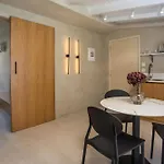 New Town Deluxe Loft Apartament *